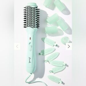 Mermade Hair “That’s Mint” Ionic Blowout Brush Kit | Limited Edition